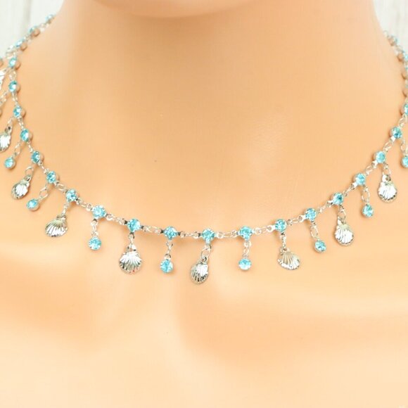 "Minimalist & Elegant Necklace Chain – Perfect for Women & Girls | UNVRC1294 - Picture 5 of 10